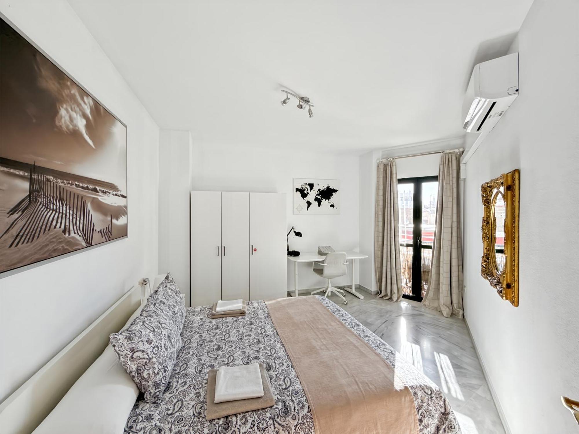 Exclusive Malaga Apartments With Cathedral Views And Auto Check-In Екстериор снимка